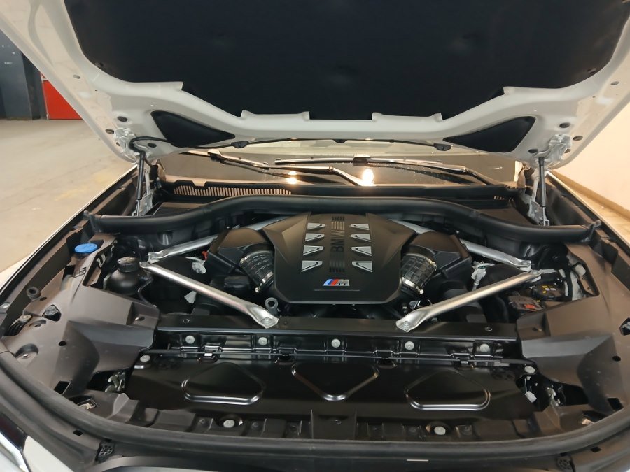 Used 2024 BMW X7 M60i w/ Executive Package image 51