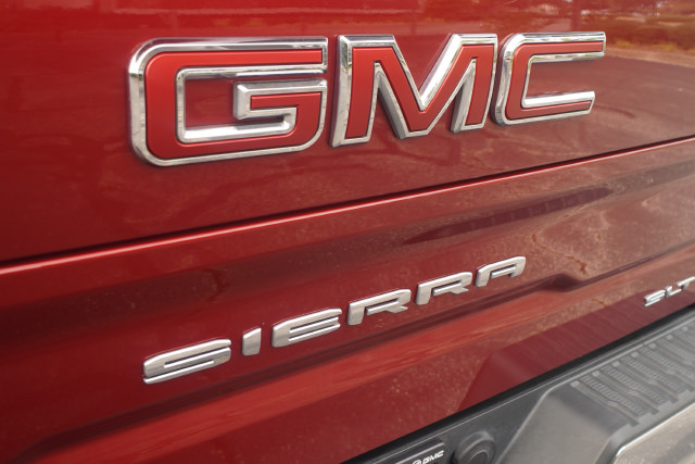 Used 2019 GMC Sierra 1500 SLT w/ SLT Premium Plus Package AWD/4WD image 42