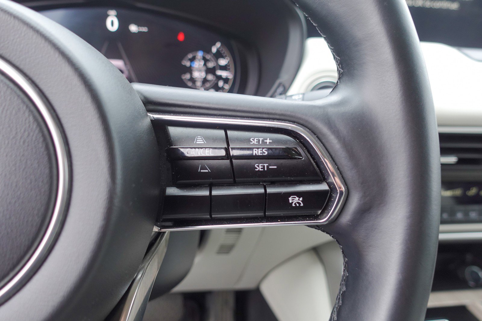 Certified 2024 MAZDA CX-90 Plug-In Hybrid w/ Premium Plus image 18