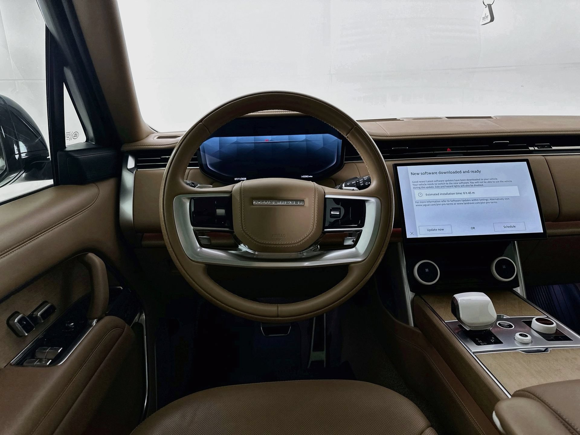Used 2023 Land Rover Range Rover SV AWD/4WD image 25