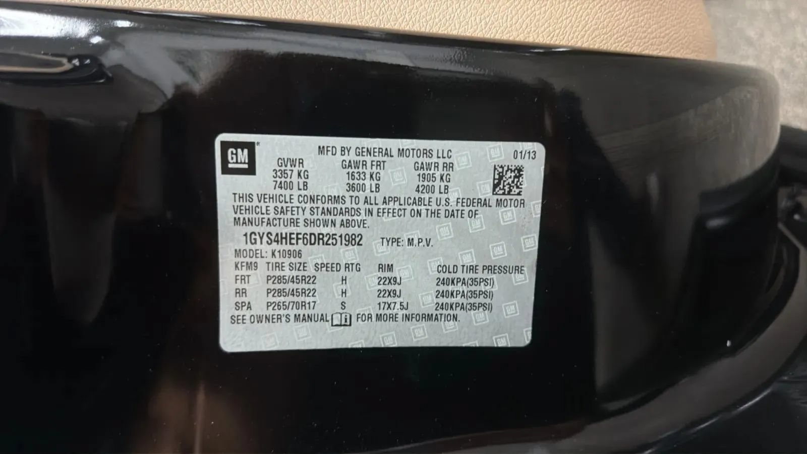 Used 2013 Cadillac Escalade ESV Luxury AWD/4WD image 24