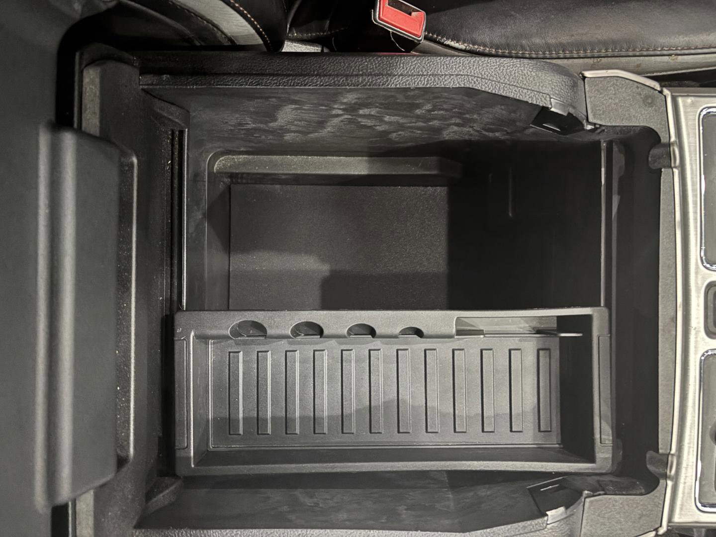 Used 2018 Ford F150 Platinum w/ Equipment Group 701A Luxury image 21