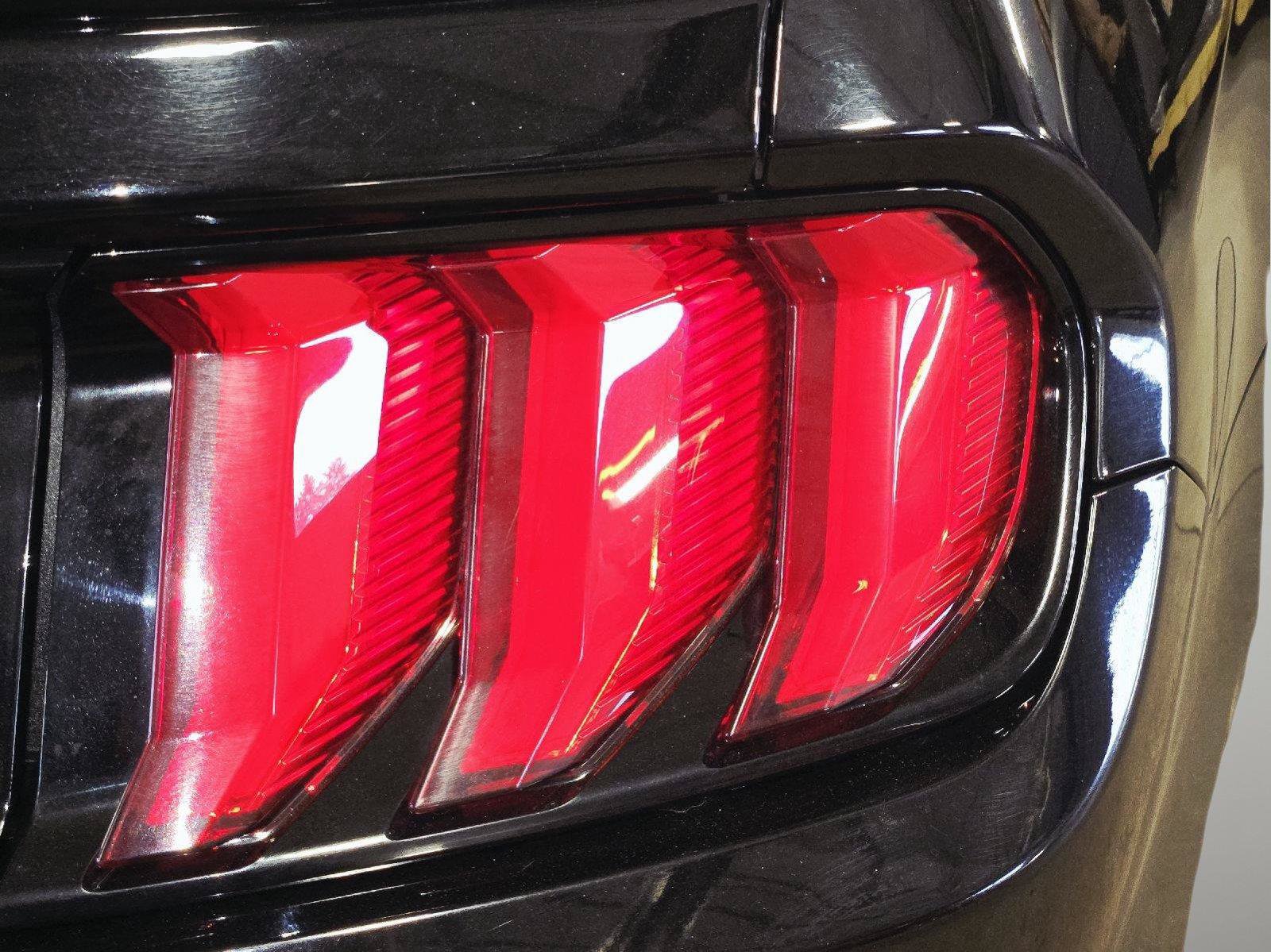 Used 2021 Ford Mustang GT RWD image 16