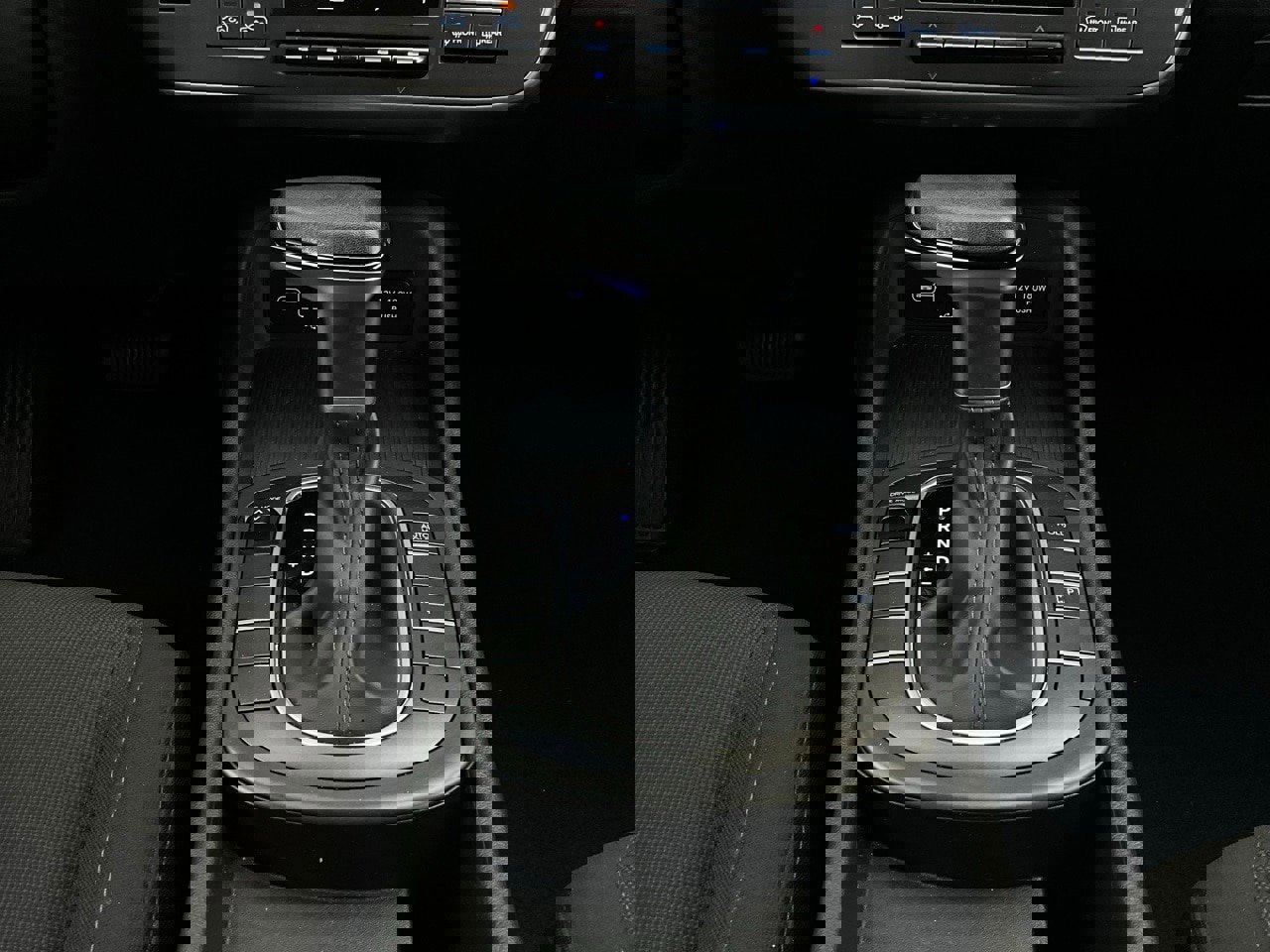 Used 2025 Hyundai Kona SEL image 23