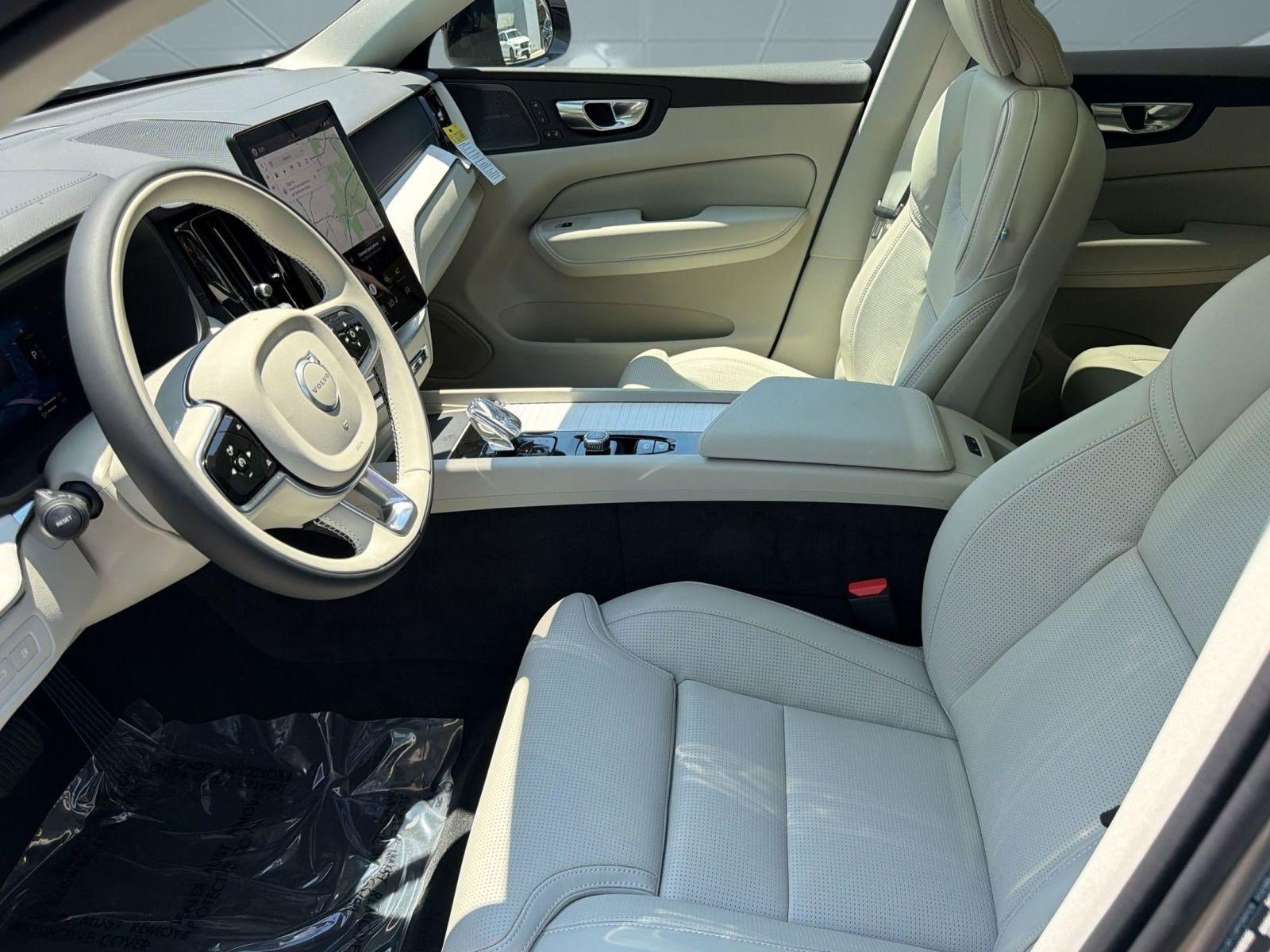 New 2026 Volvo XC60 T8 Ultra w/ Climate Package AWD/4WD image 5