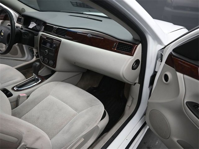 Used 2011 Chevrolet Impala LS image 17