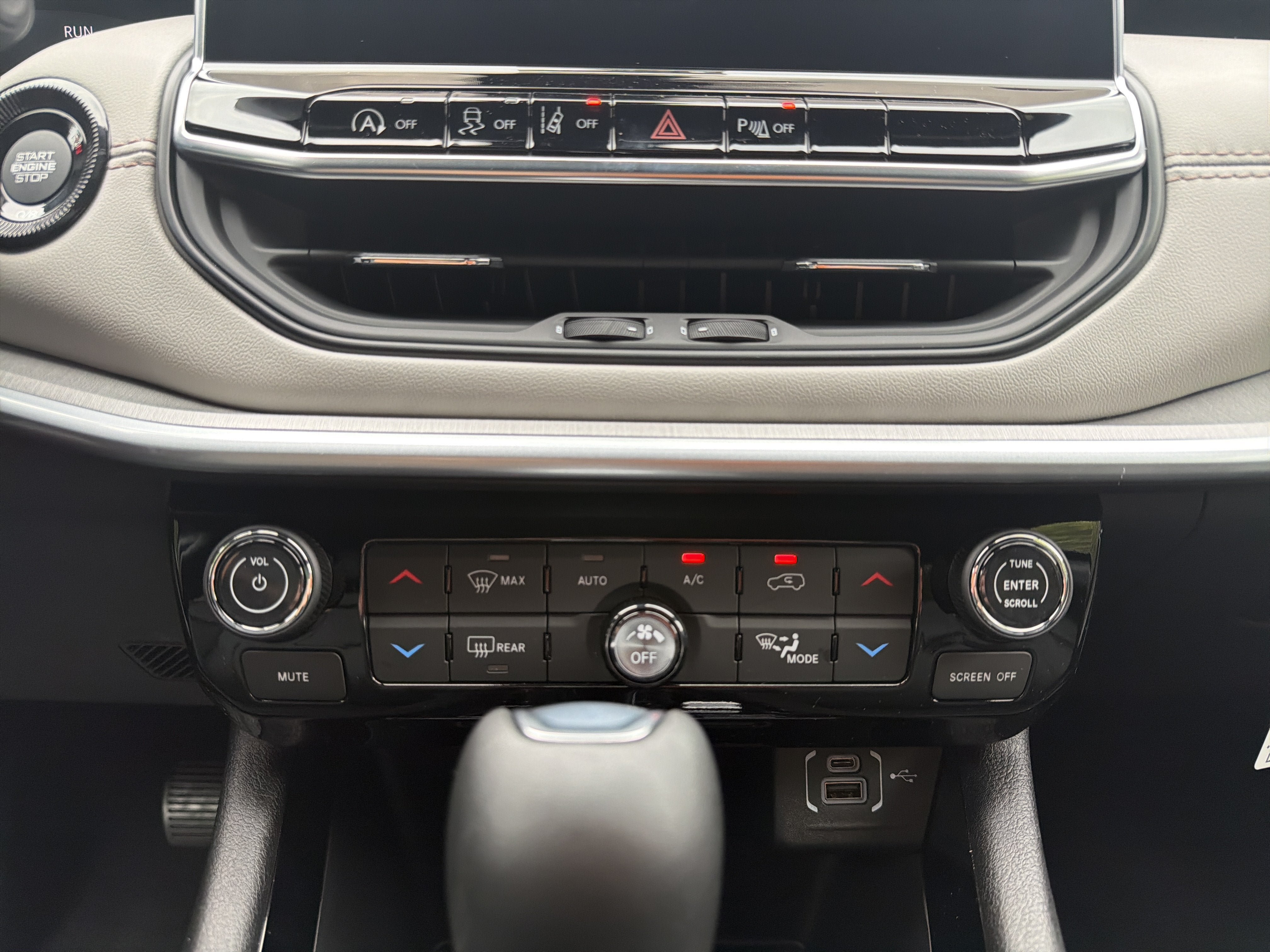 New 2026 Jeep Compass Limited AWD/4WD image 19