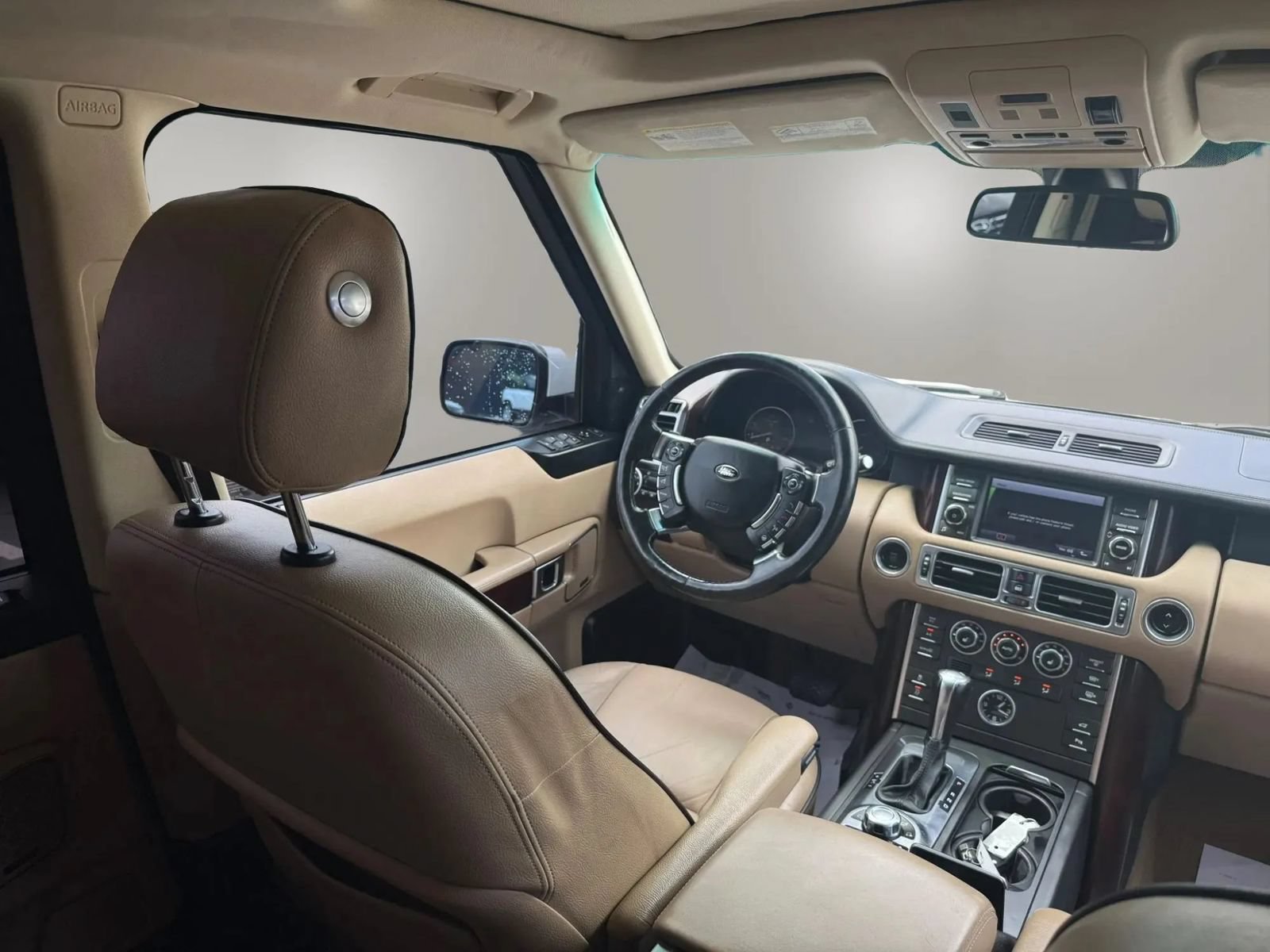 Used 2011 Land Rover Range Rover HSE AWD/4WD image 31