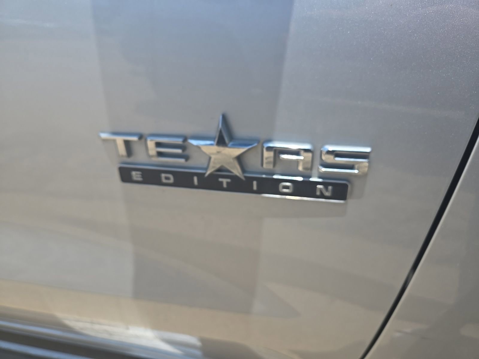 Used 2020 Chevrolet Silverado 1500 LT w/ Texas Edition AWD/4WD image 11