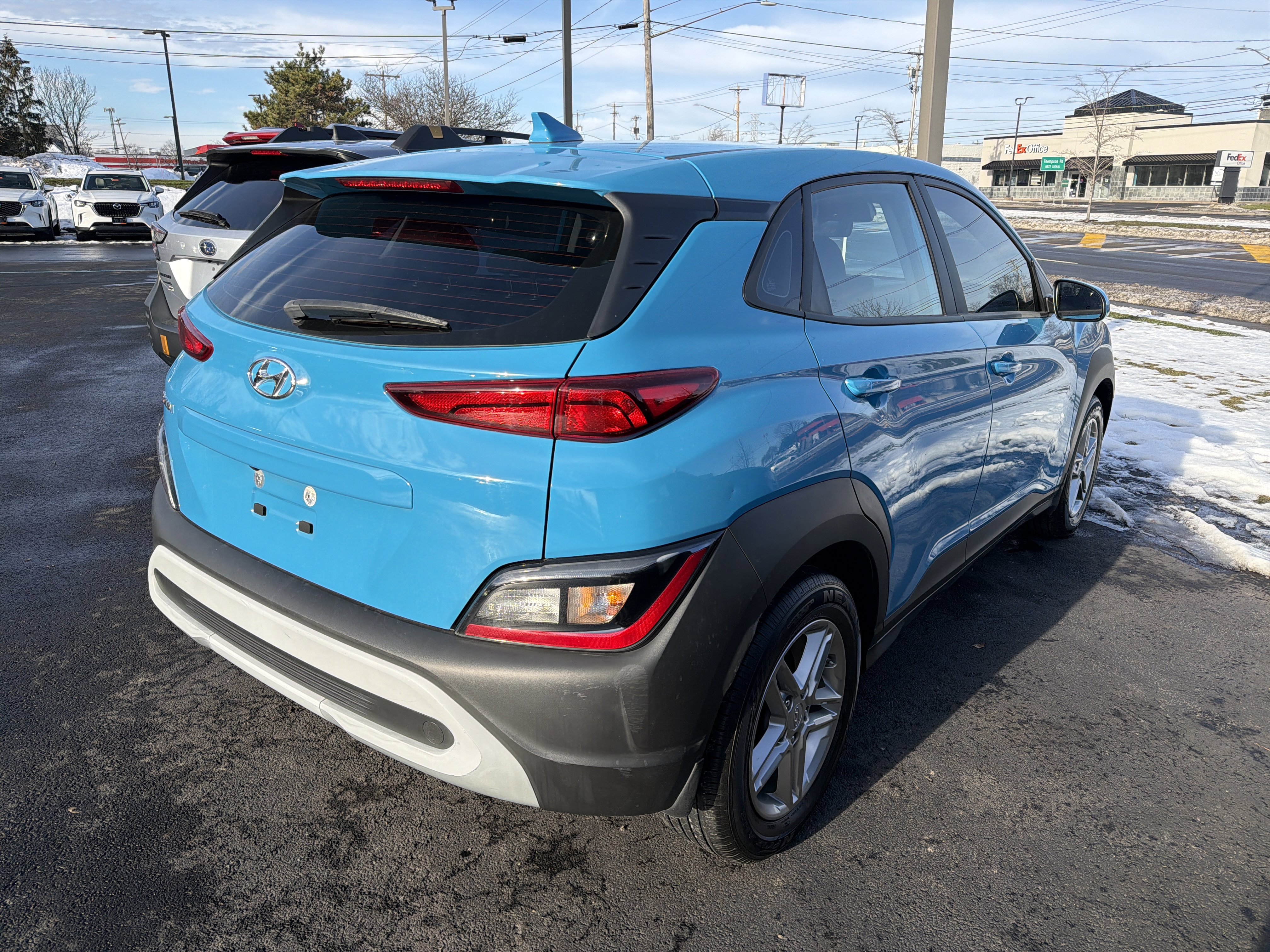 Used 2022 Hyundai Kona SE image 7