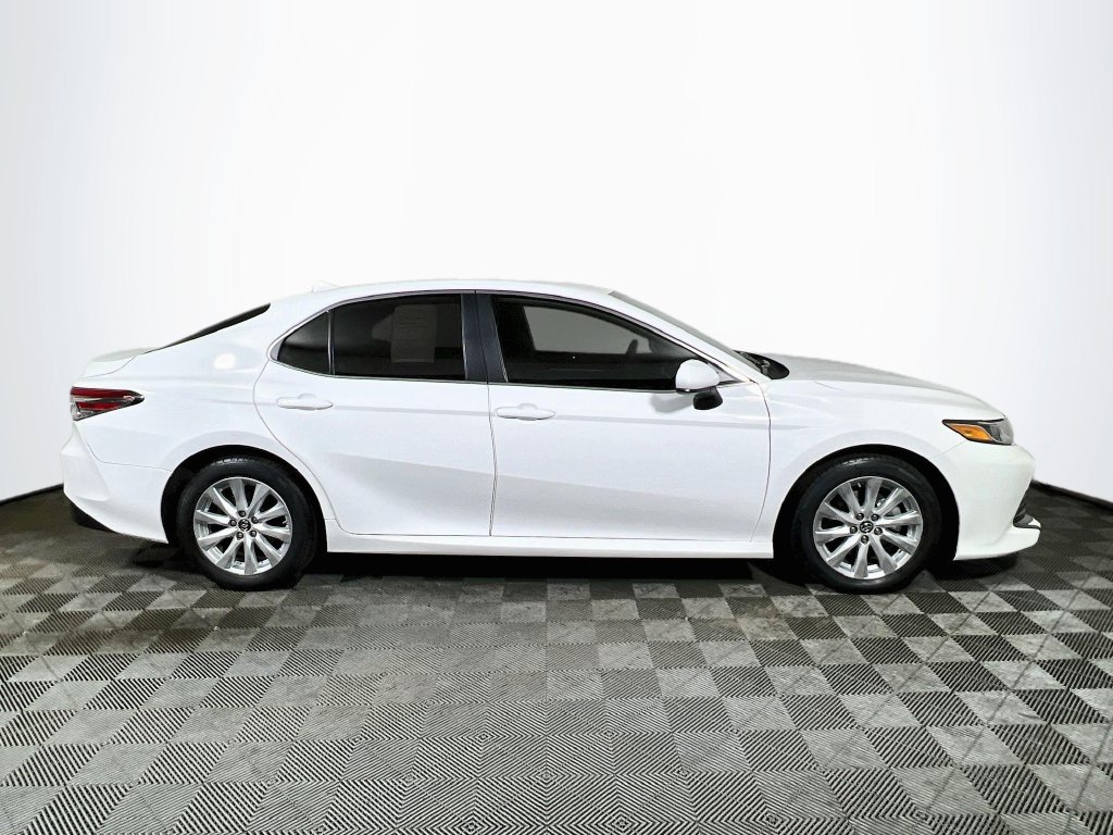 Certified 2019 Toyota Camry LE FWD image 8