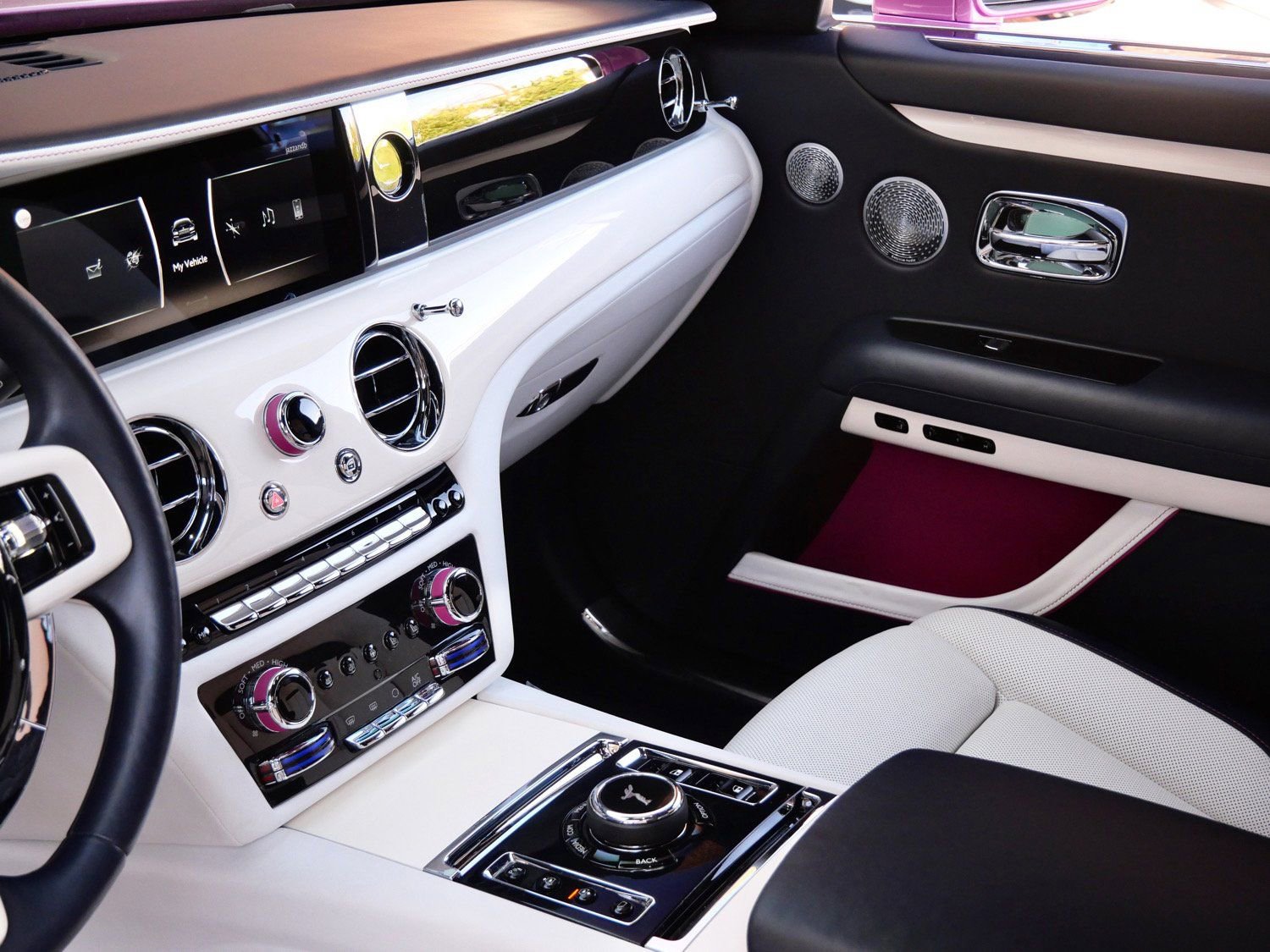 Used 2021 Rolls-Royce Ghost image 21