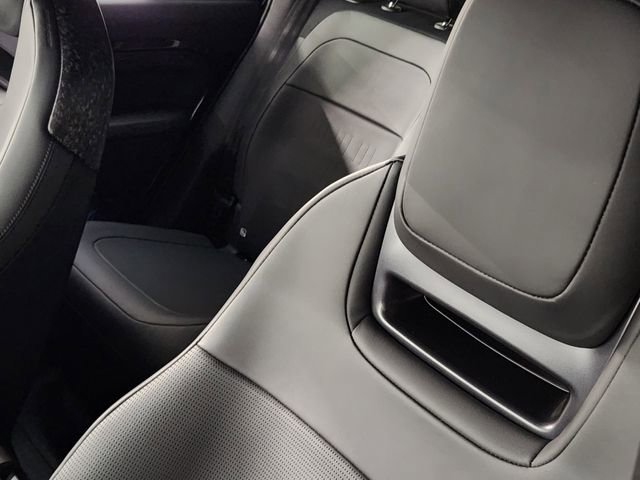 New 2026 Land Rover Defender 110 OCTA AWD/4WD image 14