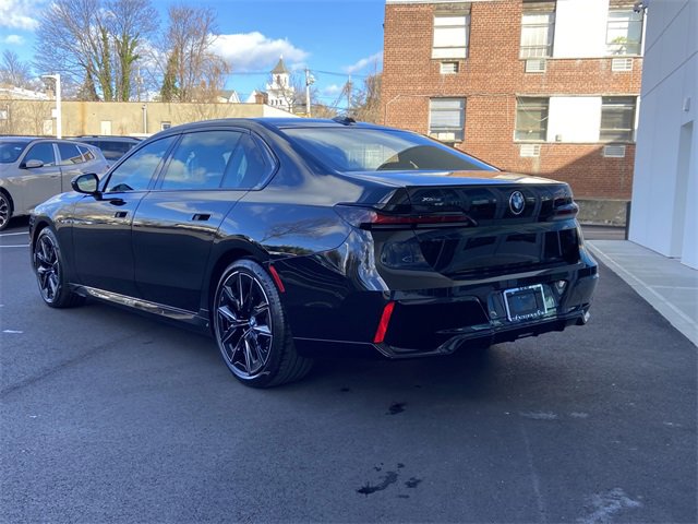 Certified 2025 BMW 740i xDrive w/ Executive Package image 7