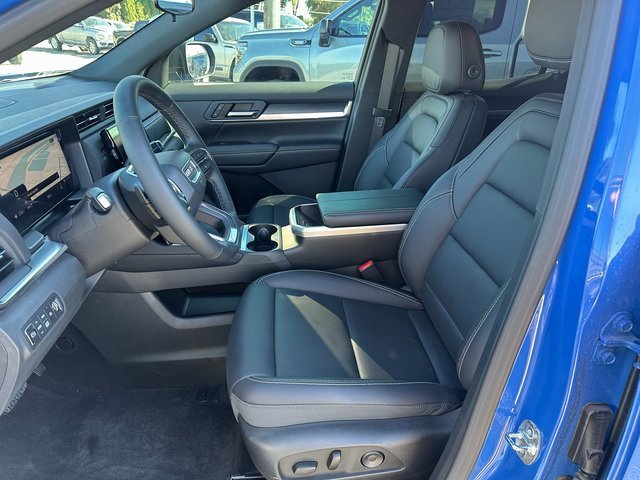 New 2025 GMC Terrain Elevation w/ Elevation Premium Package image 17