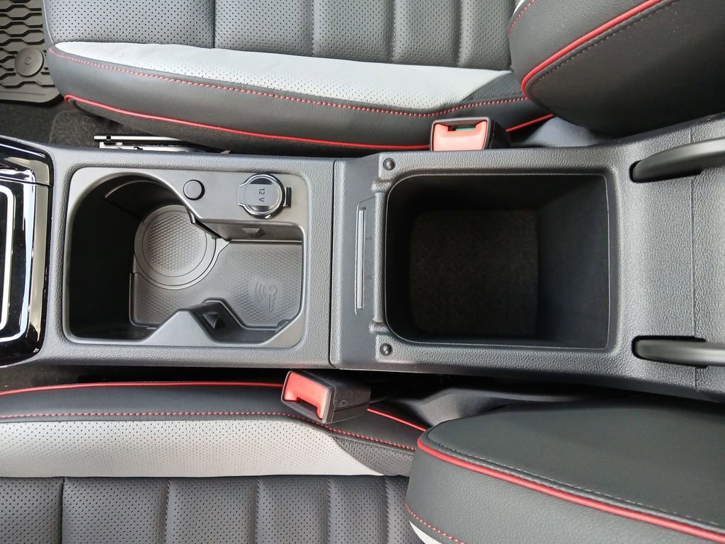 New 2025 Volkswagen GTI SE image 26