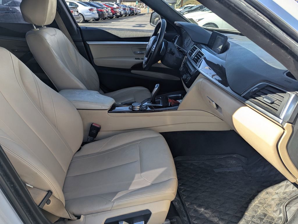 Used 2017 BMW 330i Gran Turismo xDrive w/ Driving Assistance Package AWD/4WD image 34