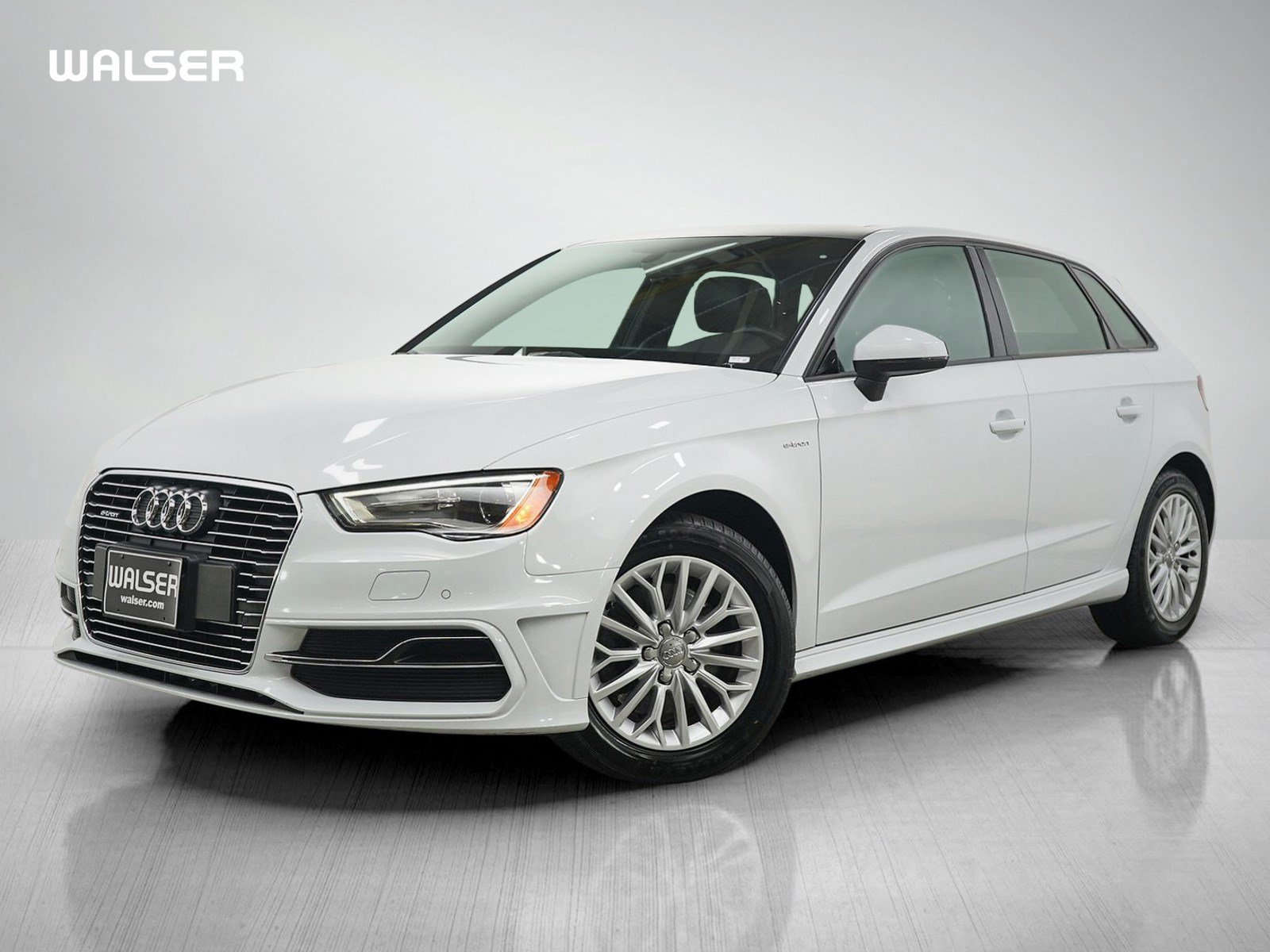 Used 2016 Audi A3 e-tron Premium w/ Audi MMI Navigation Plus FWD image 1