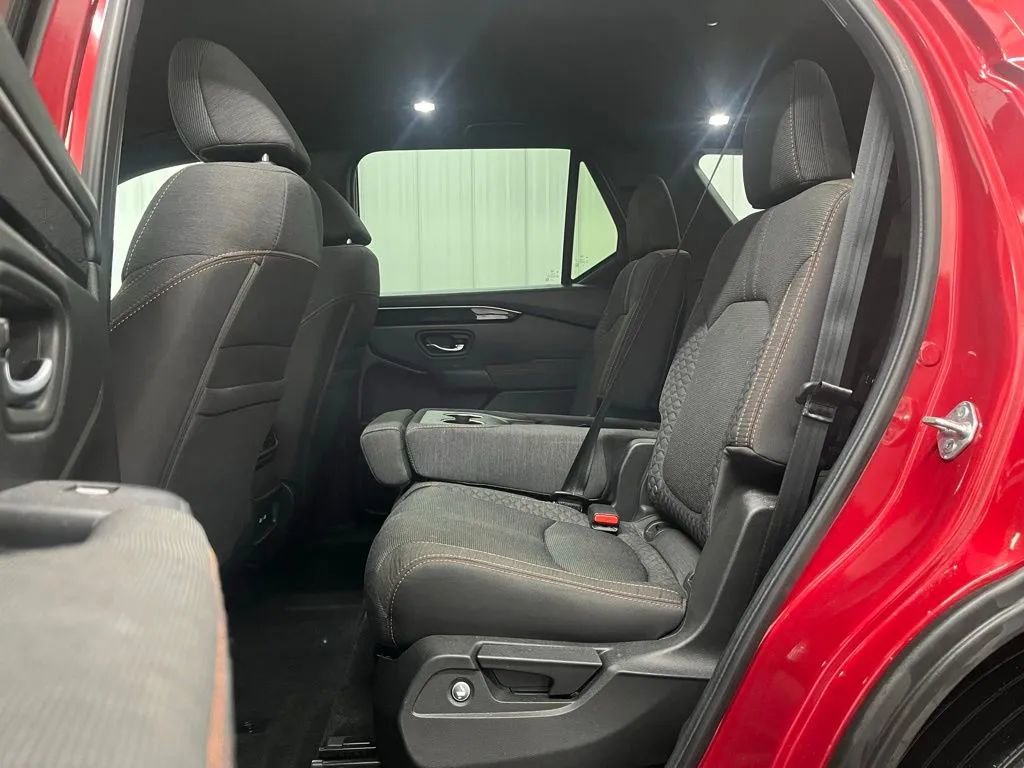 Used 2023 Honda Pilot Sport image 20