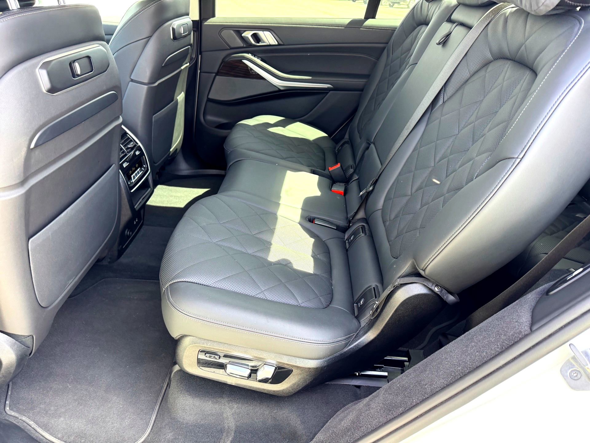 Used 2026 BMW X7 xDrive40i image 21