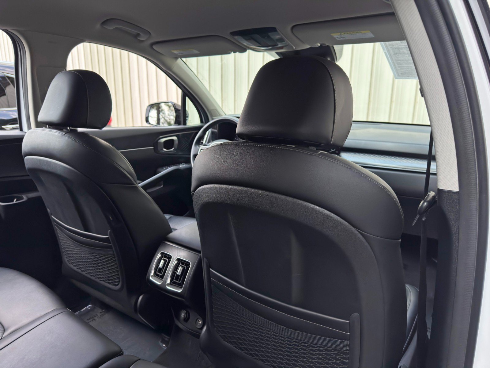 Used 2022 Kia Sorento S FWD image 33
