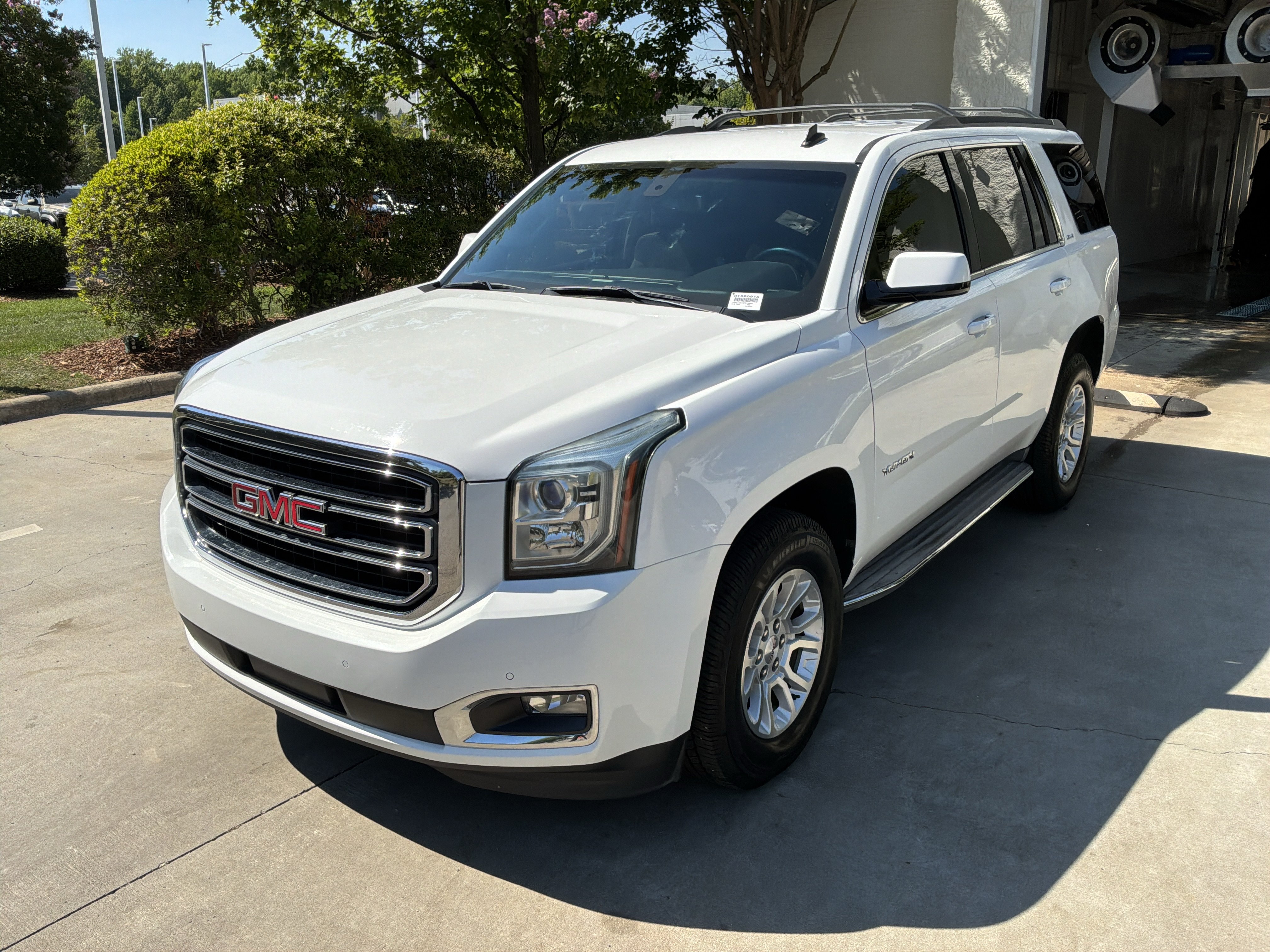 Used 2015 GMC Yukon SLE AWD/4WD image 5