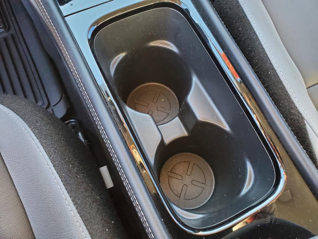 Certified 2023 Nissan Kicks SR w/ SR Premium Package image 28