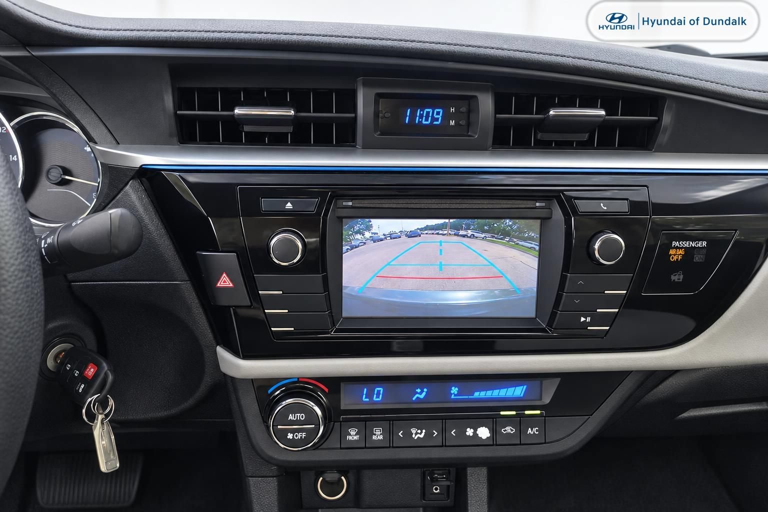 Used 2016 Toyota Corolla LE FWD image 7