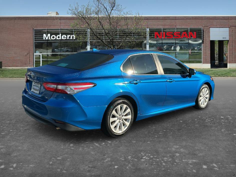Used 2020 Toyota Camry LE FWD image 4