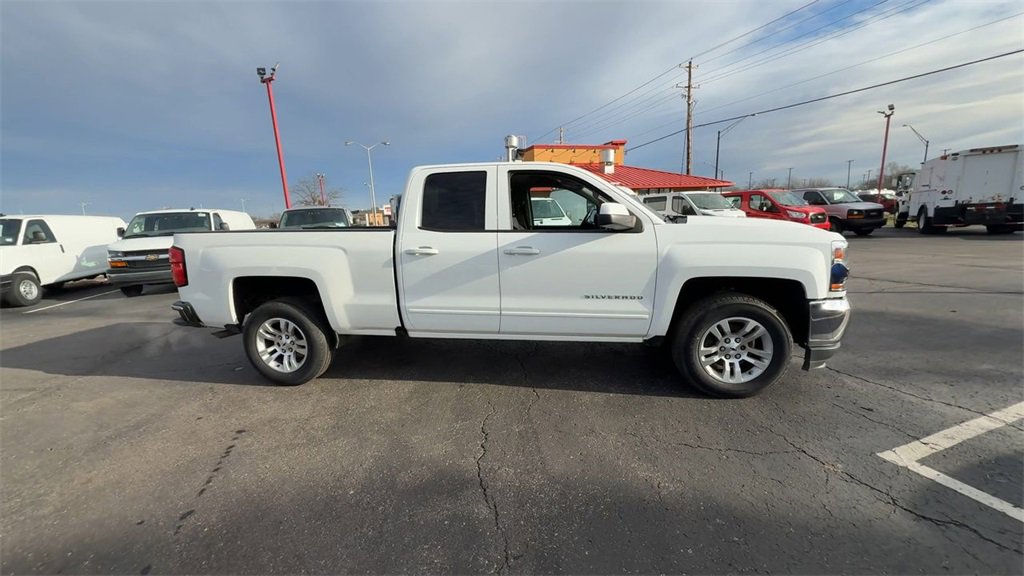 Used 2018 Chevrolet Silverado 1500 LT w/ All Star Edition image 9