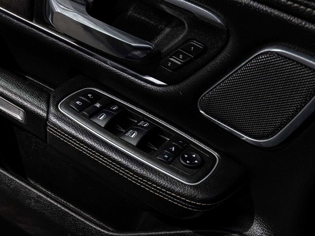 Used 2022 RAM 1500 Laramie image 12