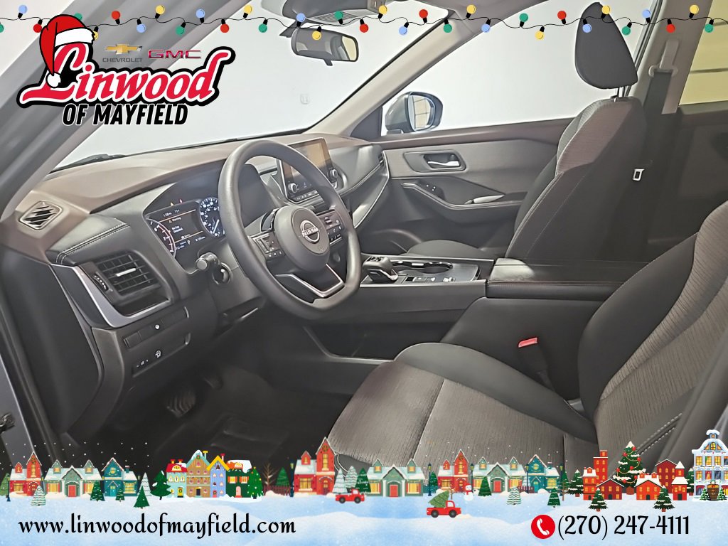 Used 2023 Nissan Rogue SV image 10