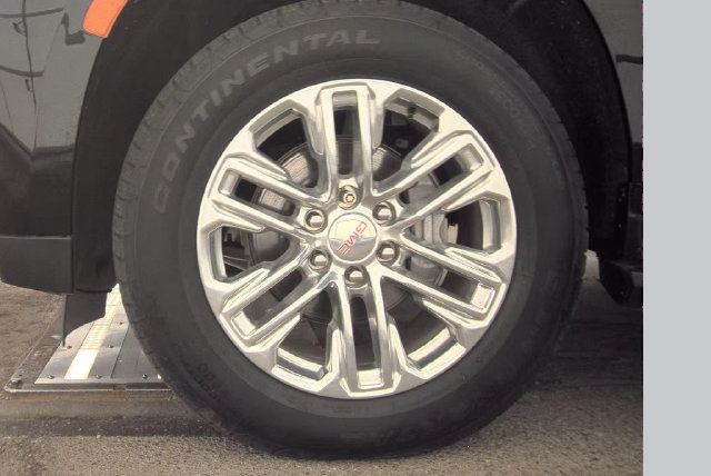 Used 2022 GMC Yukon SLT w/ SLT Premium Package AWD/4WD image 6
