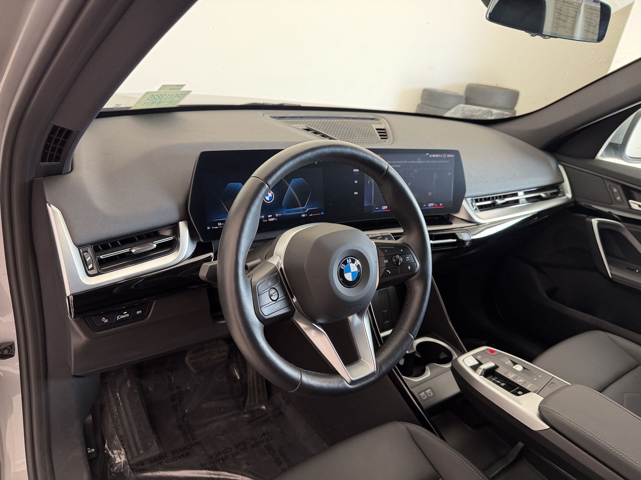 Used 2023 BMW X1 xDrive28i w/ Convenience Package AWD/4WD image 4