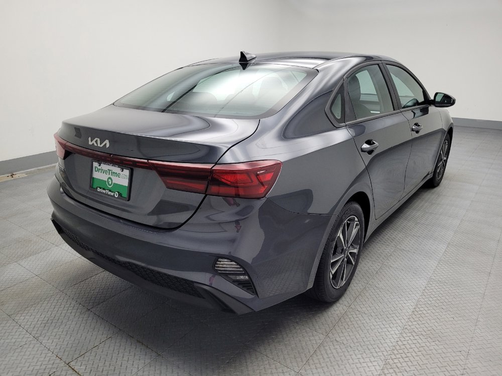 Used 2023 Kia Forte LXS image 9