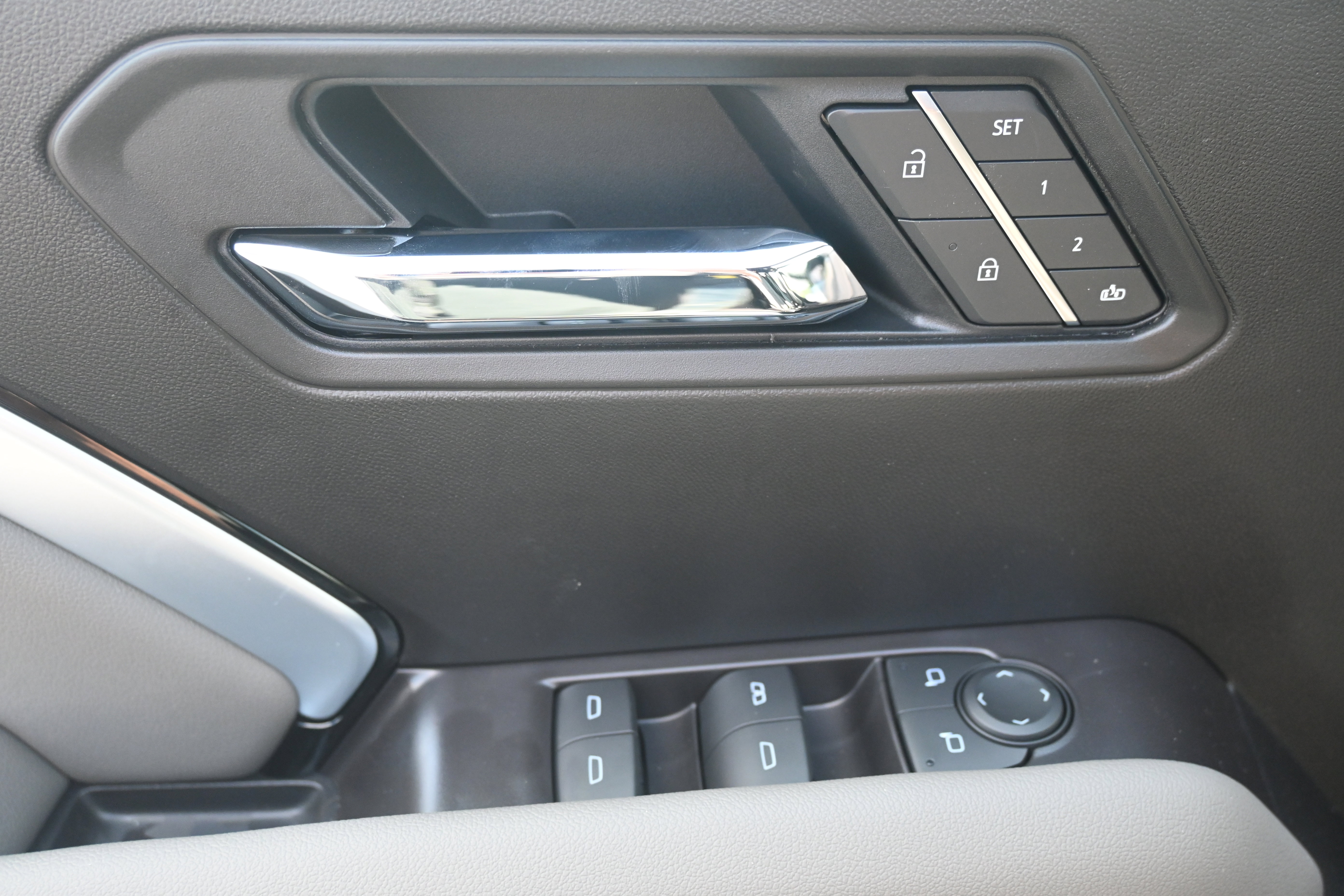 New 2026 Chevrolet Colorado ZR2 w/ Technology Package image 18