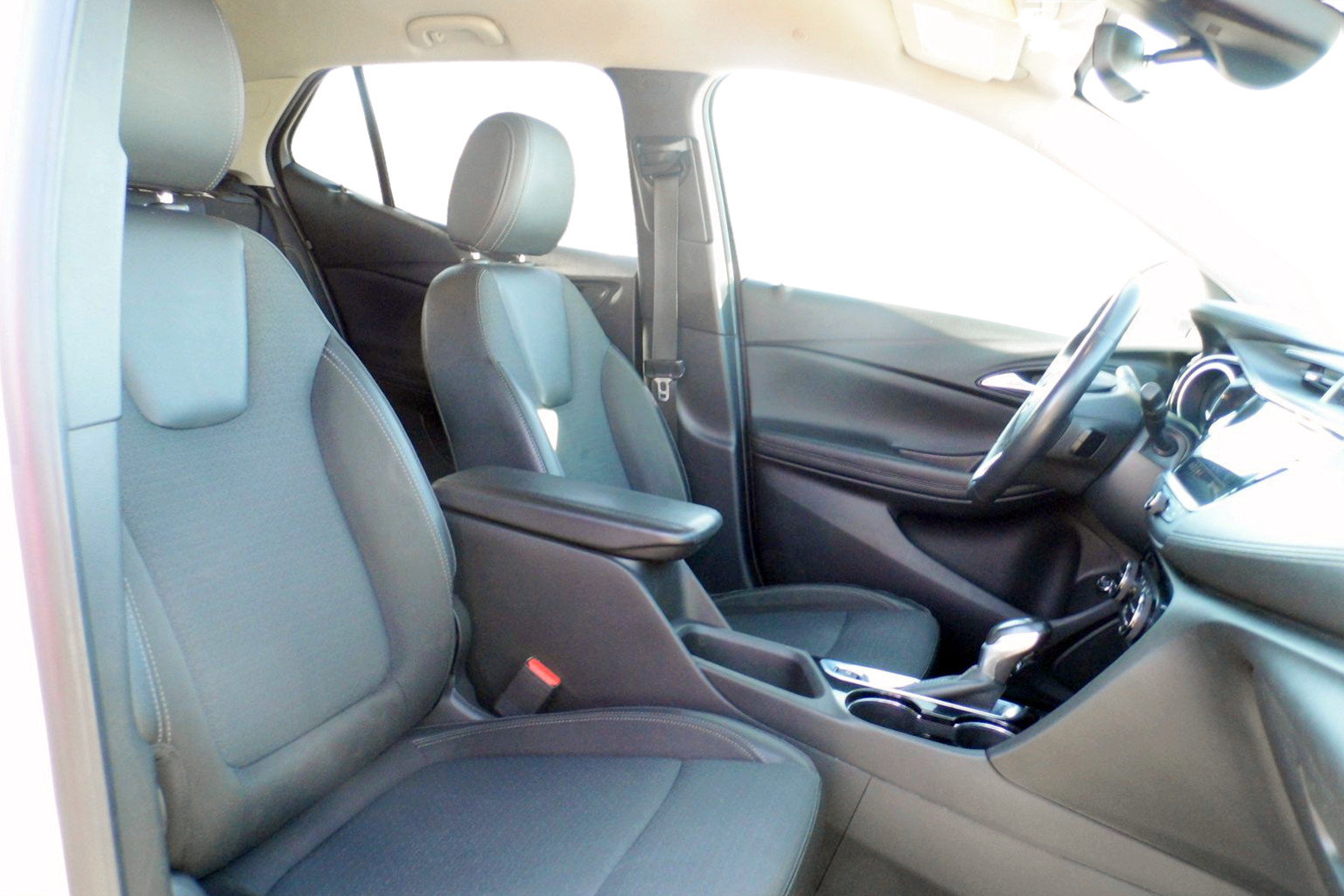 Used 2020 Buick Encore GX Select image 23