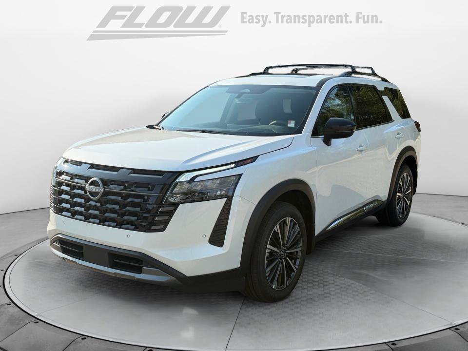 New 2026 Nissan Pathfinder Platinum w/ Cargo Package FWD image 4