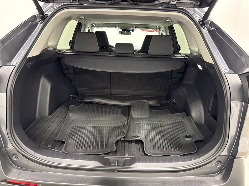 Used 2024 Toyota RAV4 XLE w/ Convenience Package AWD/4WD image 9