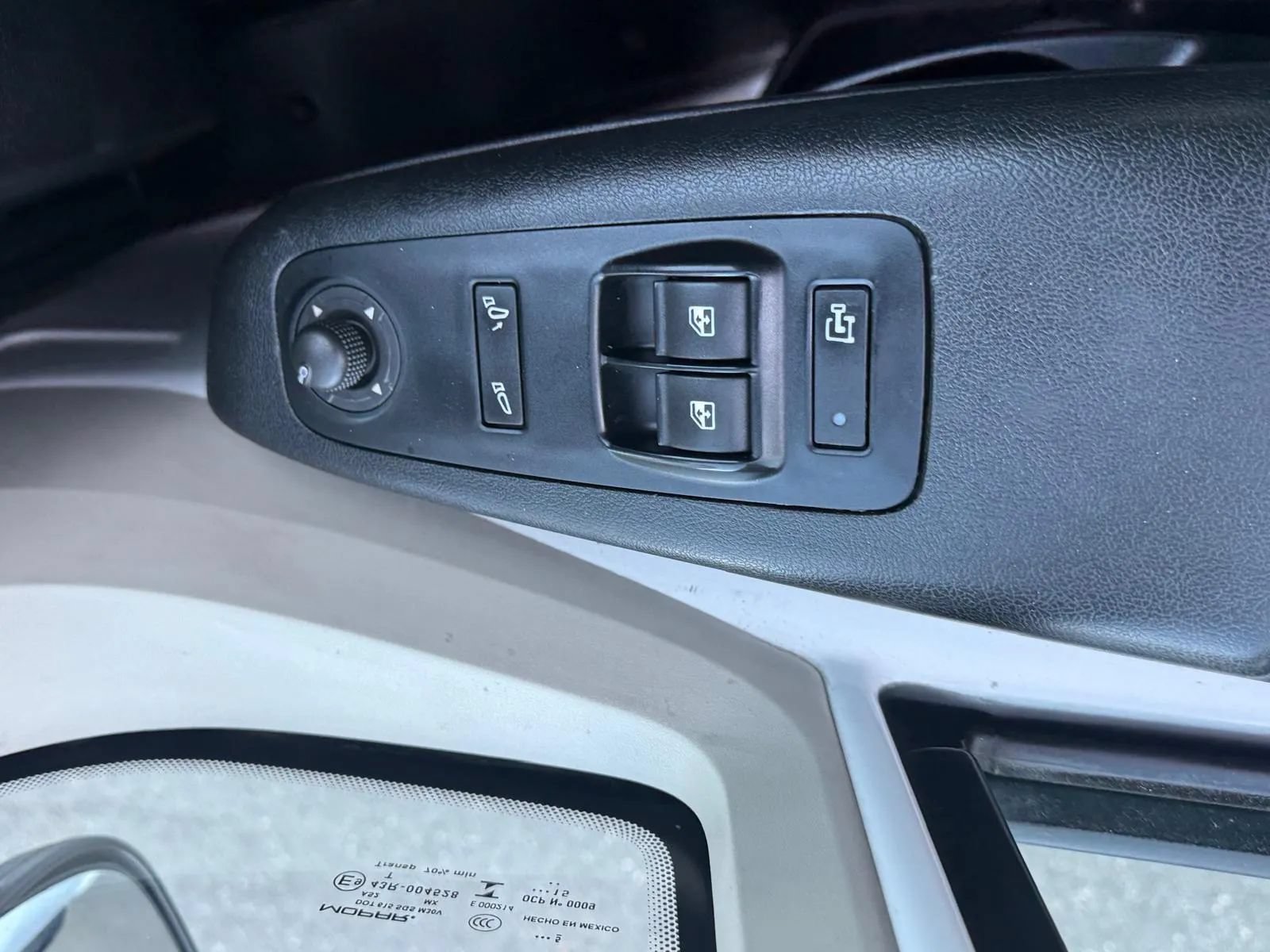 Used 2015 RAM ProMaster 3500 w/ Interior Convenience Group FWD image 13