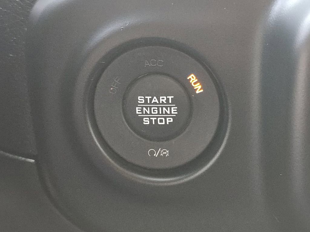 Used 2019 Jeep Wrangler Unlimited Sport S image 32