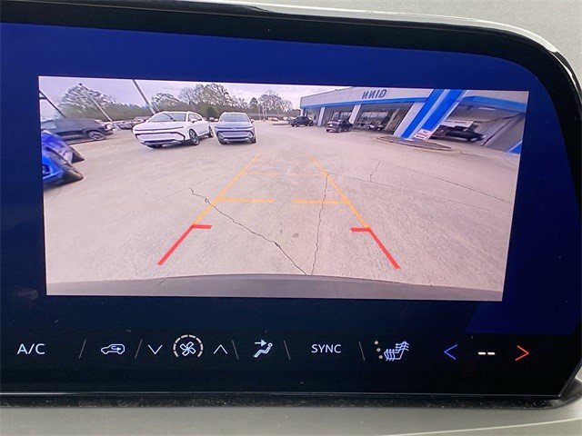 Certified 2025 Chevrolet Traverse LT image 14