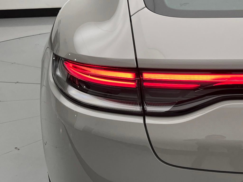 Used 2023 Porsche Panamera image 46
