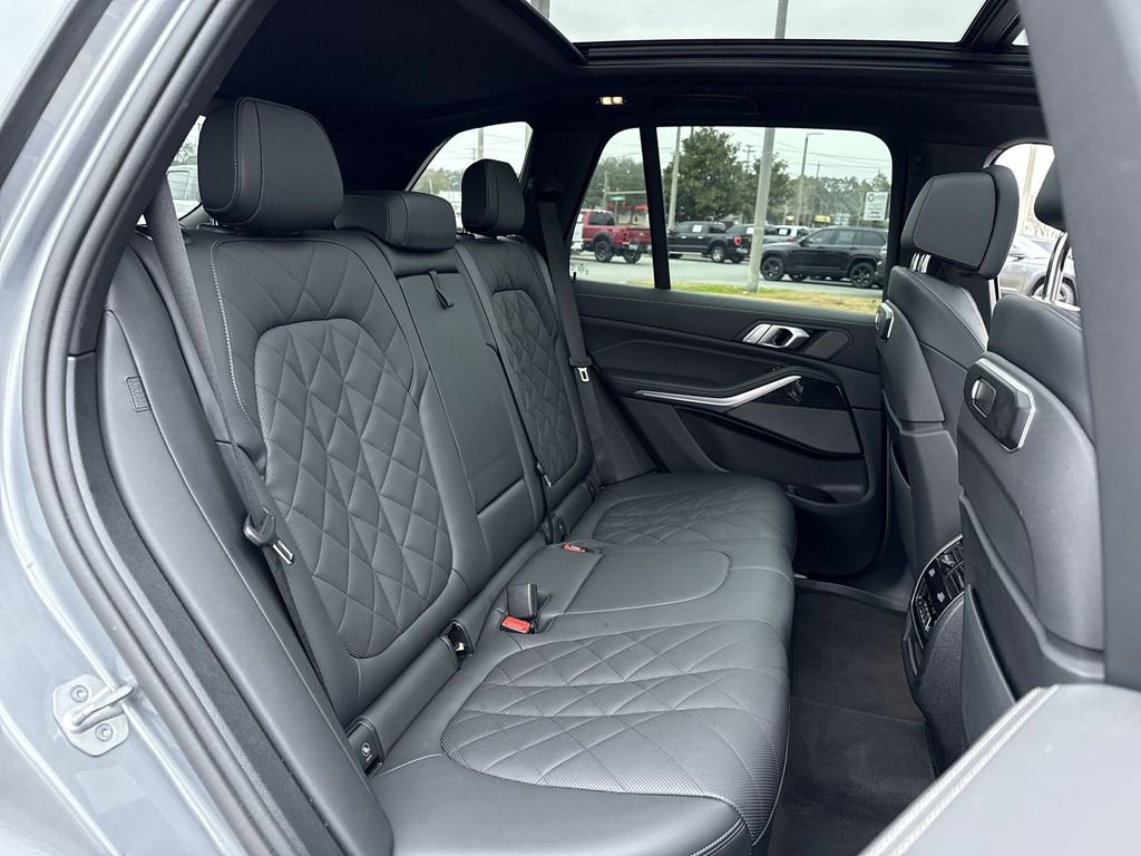 Used 2025 BMW X5 xDrive40i image 25
