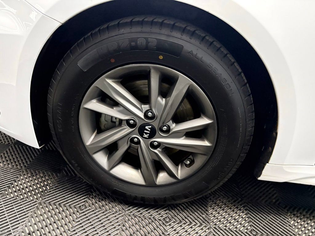 Used 2020 Kia Optima LX FWD image 18