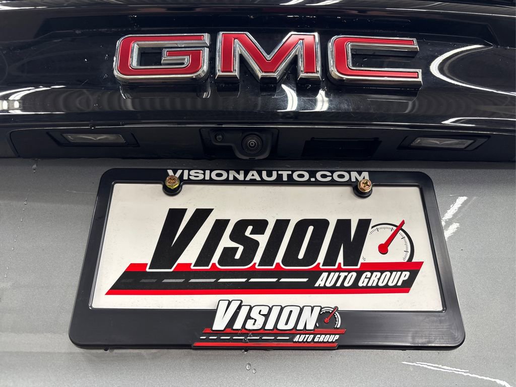 Used 2024 GMC Acadia Elevation w/ Trailering Package image 17