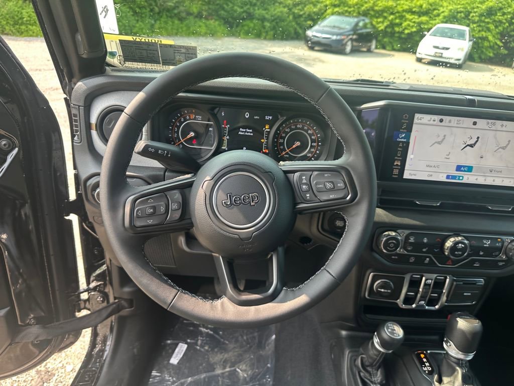 New 2025 Jeep Gladiator Sport image 15