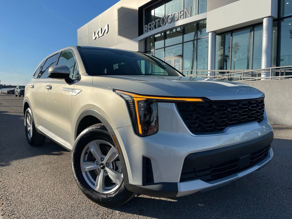 New 2026 Kia Sorento LX
