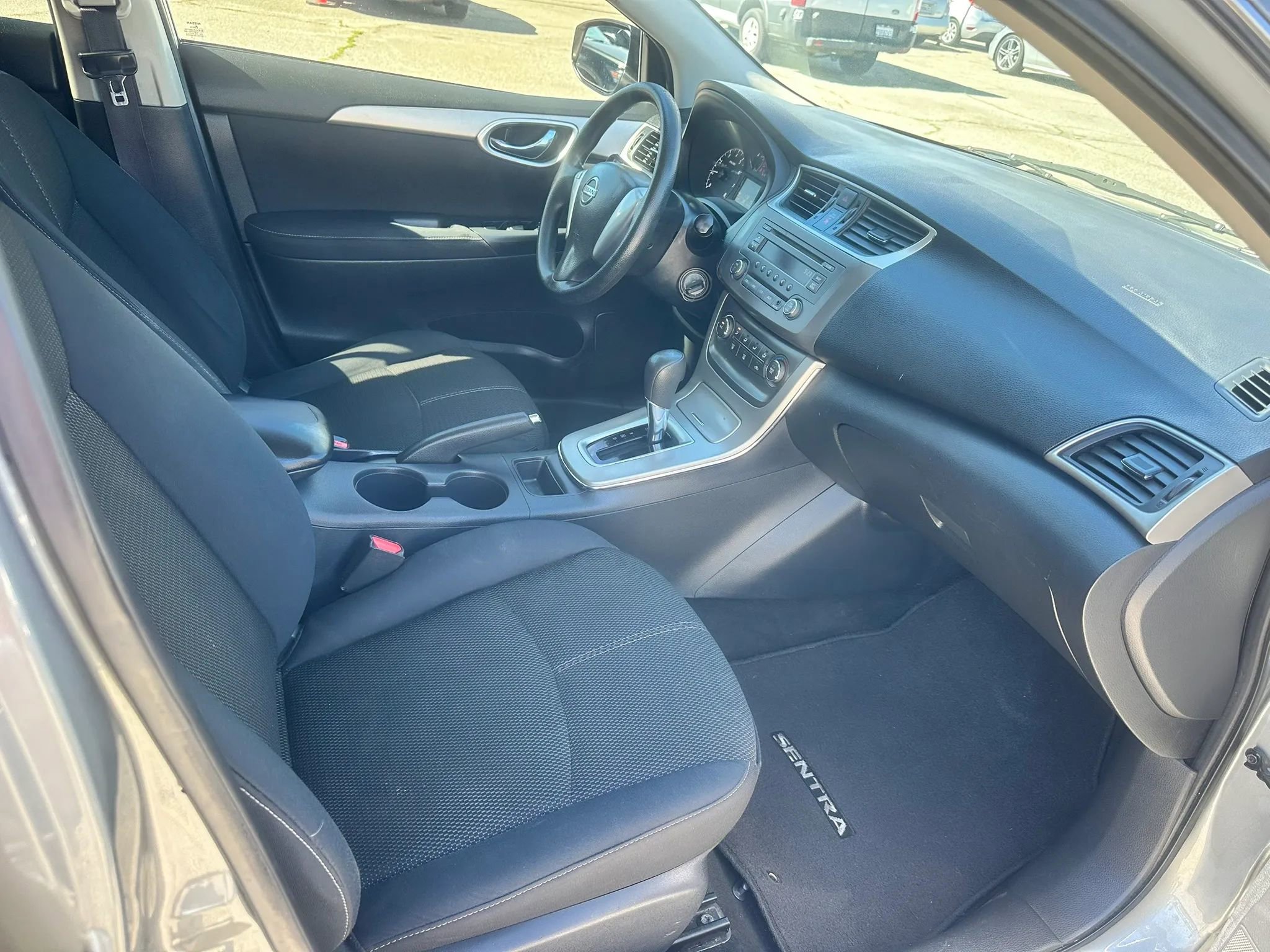 Used 2014 Nissan Sentra S image 14
