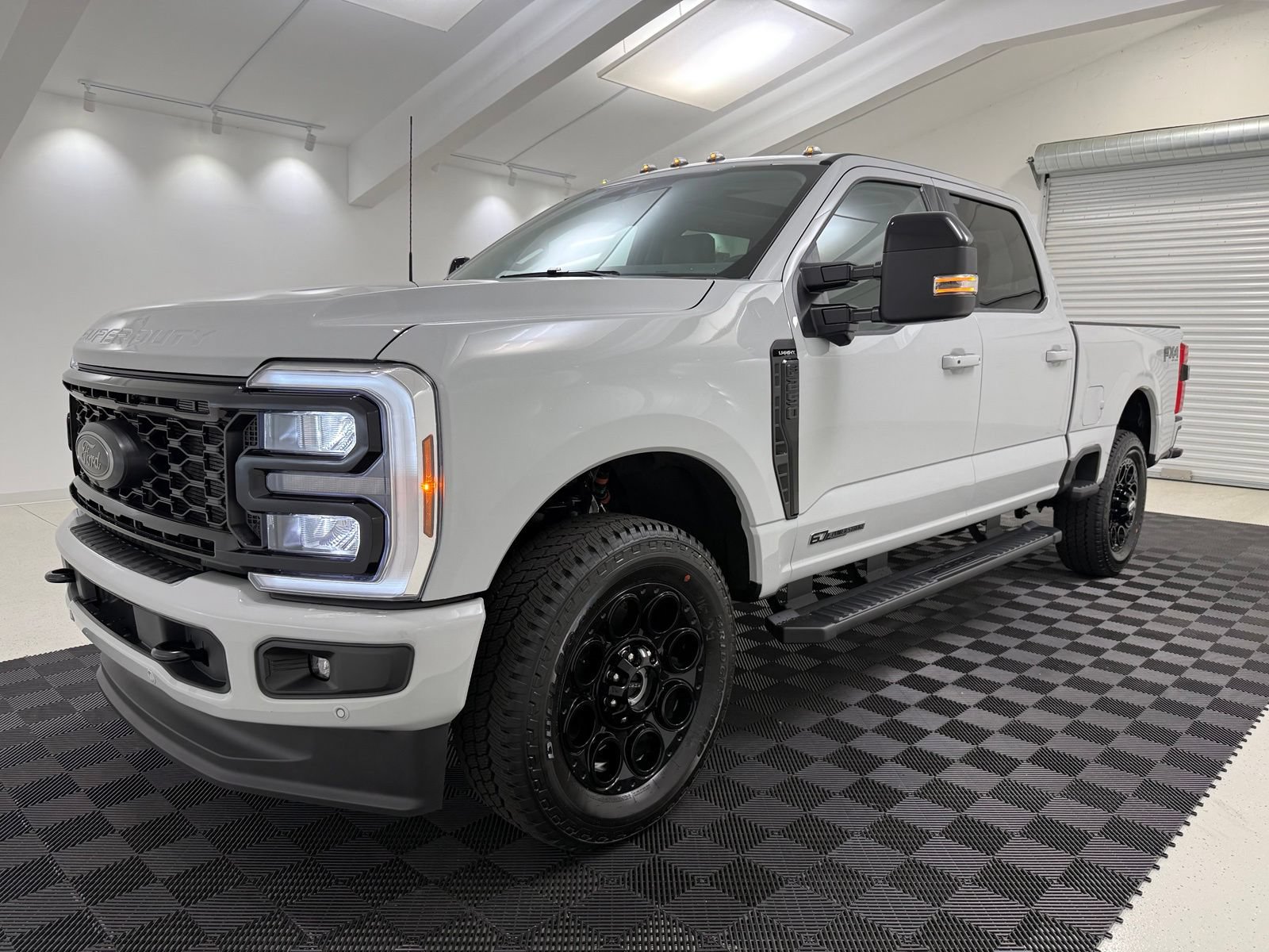New 2026 Ford F250 Lariat w/ Black Appearance Package AWD/4WD image 3